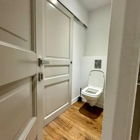 Mini Avec Piscine A 50m De La Plage ! *