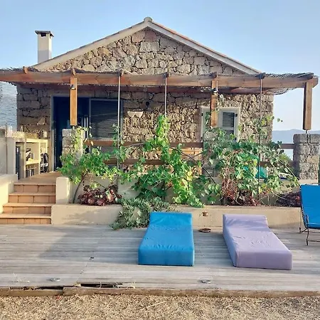 Mini Avec Piscine A 50m De La Plage ! *